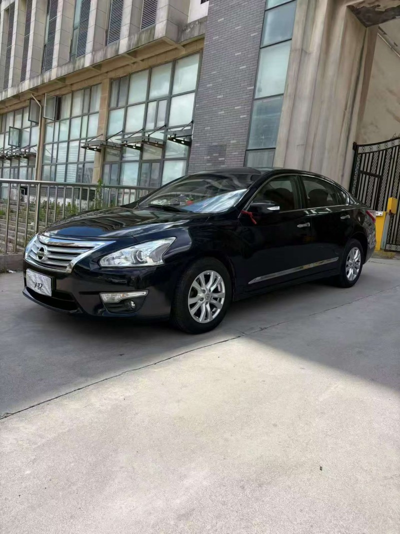 東營15年日產天籟2