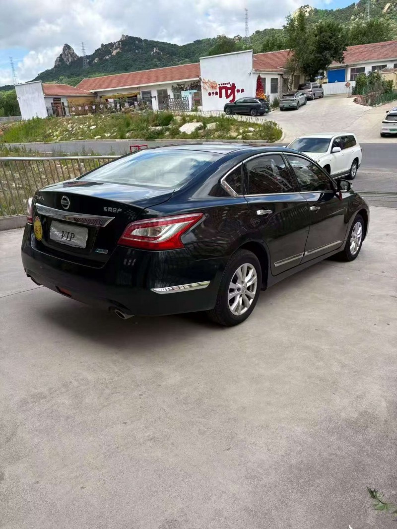 東營15年日產天籟7