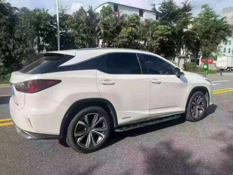 湛江17年雷克薩斯RX8