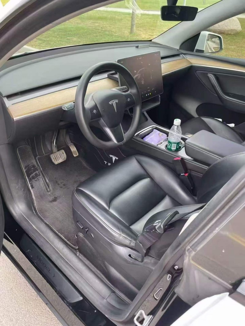 东营23年特斯拉MODEL Y4