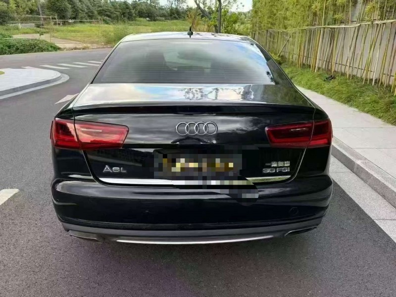 嘉兴18年奥迪A6L8
