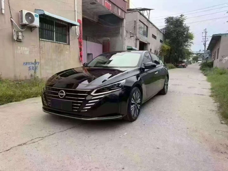 新鄉24年日產天籟2