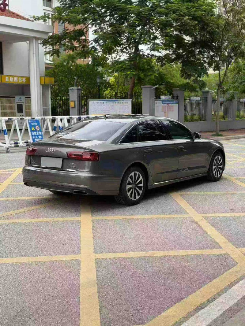 南寧17年奧迪A6L7