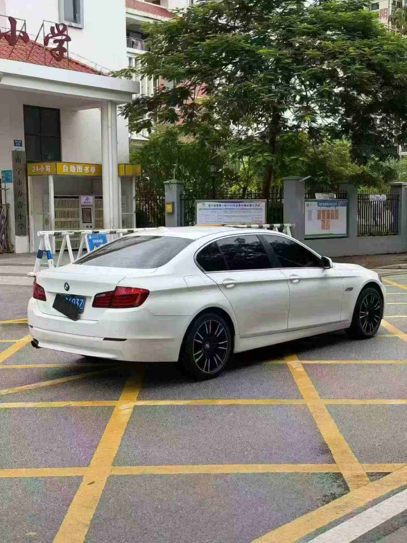 南宁13年宝马5系7