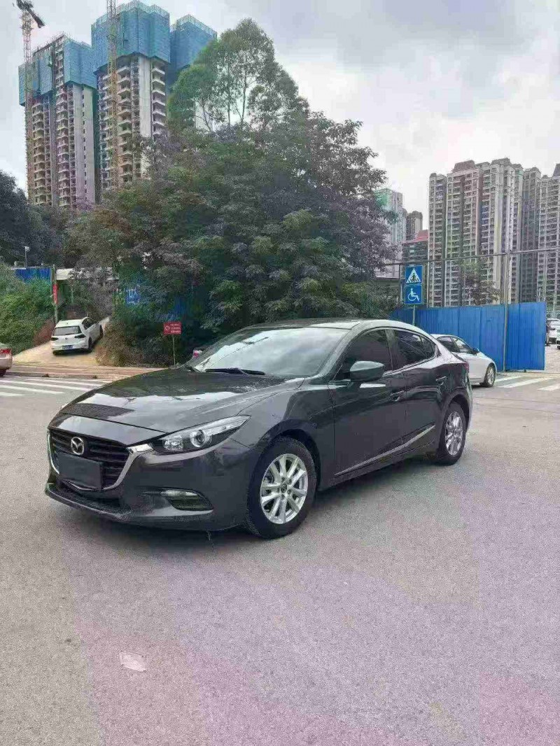 南寧19年馬自達昂克賽拉2
