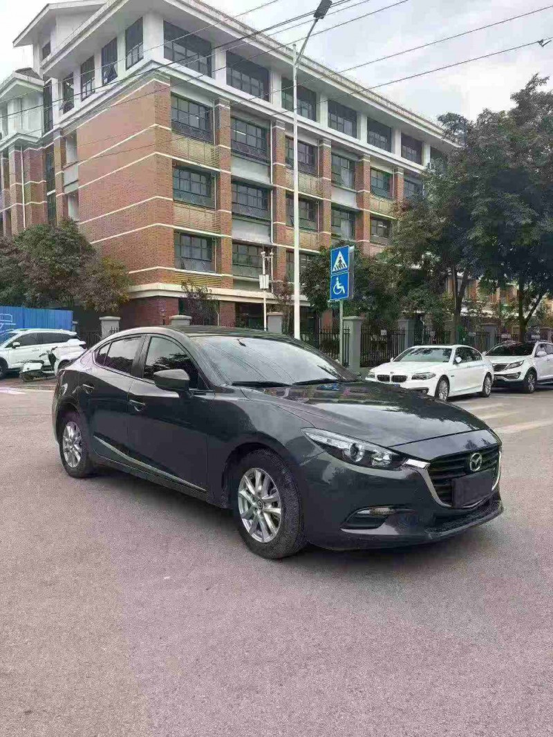 南寧19年馬自達昂克賽拉3