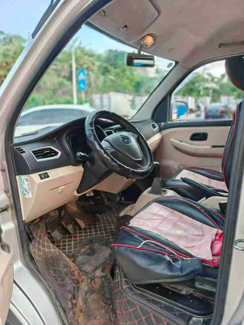 南寧20年長安汽車跨越王4