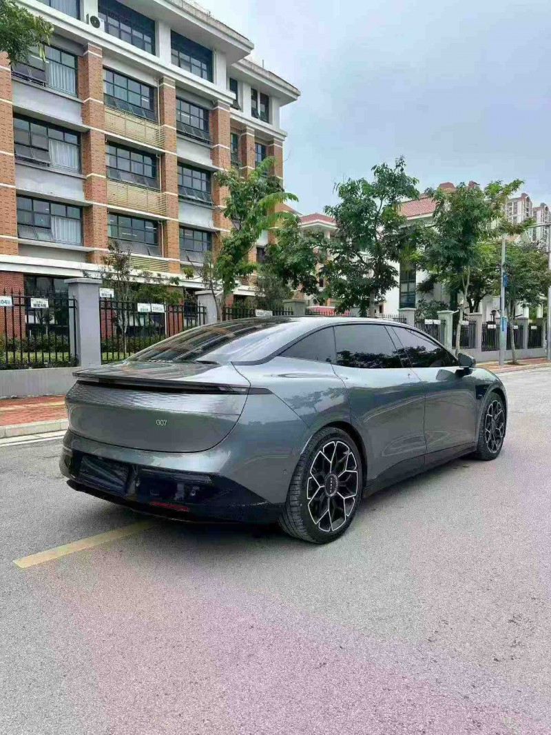 南寧24年極氪汽車0077