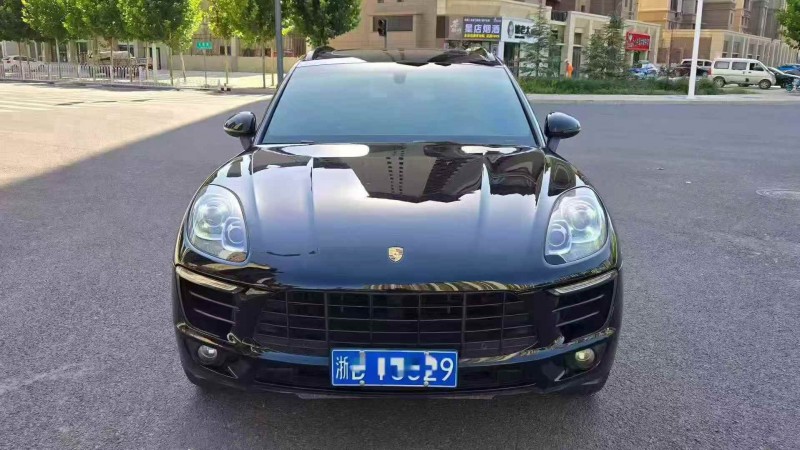 承德15年保时捷Macan1