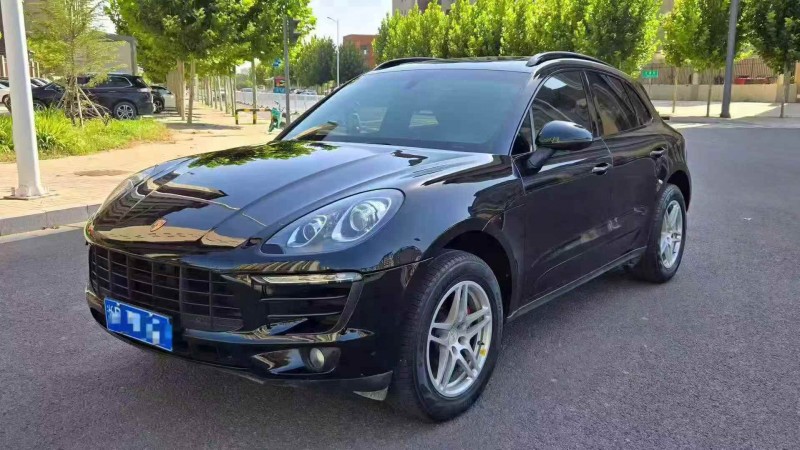 承德15年保时捷Macan3