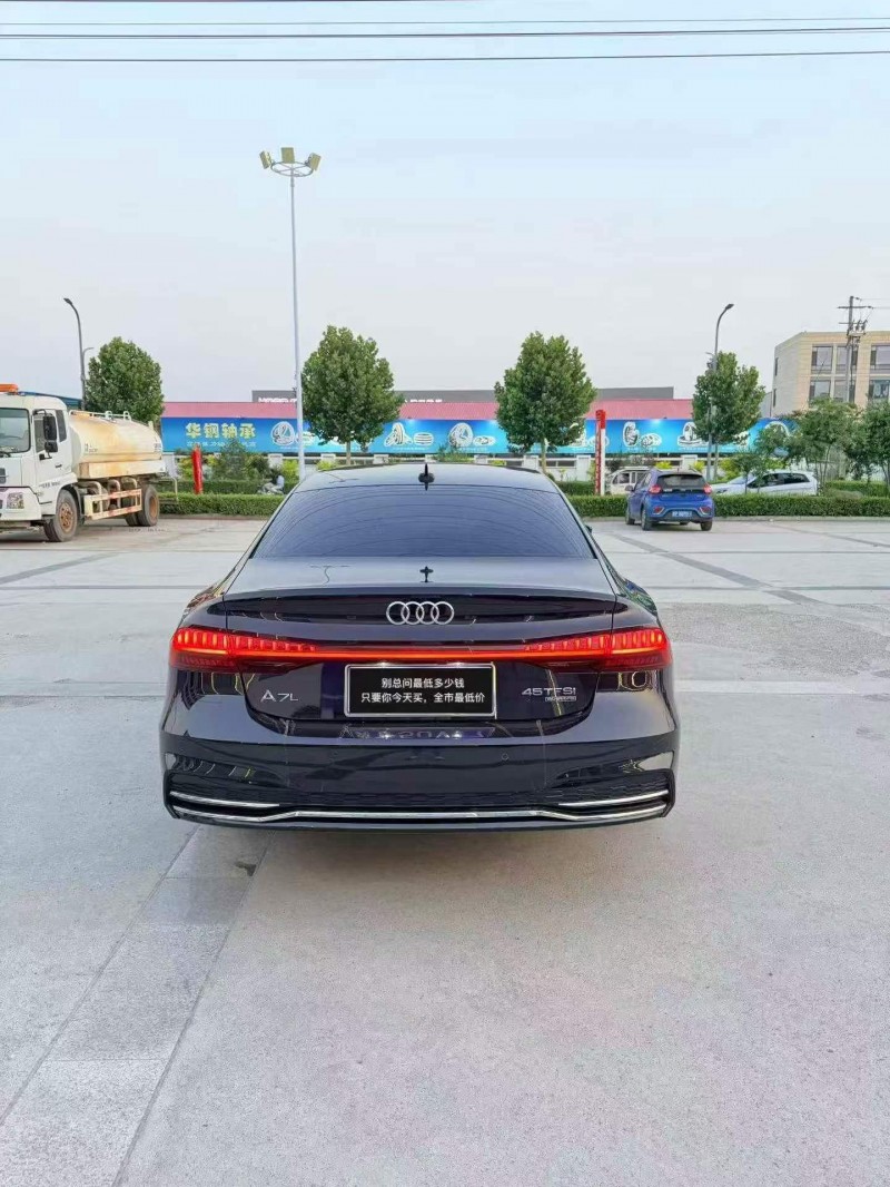 东营22年奥迪A7L9