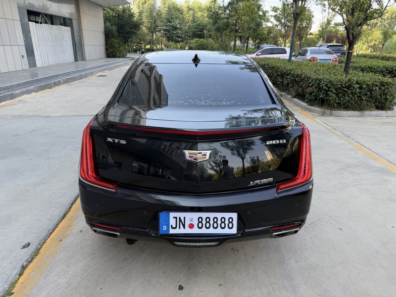 濟寧19年凱迪拉克XTS9