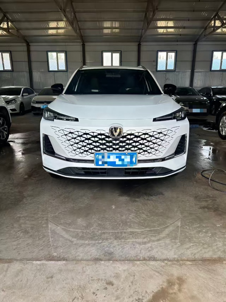 通遼25年長安汽車CS551