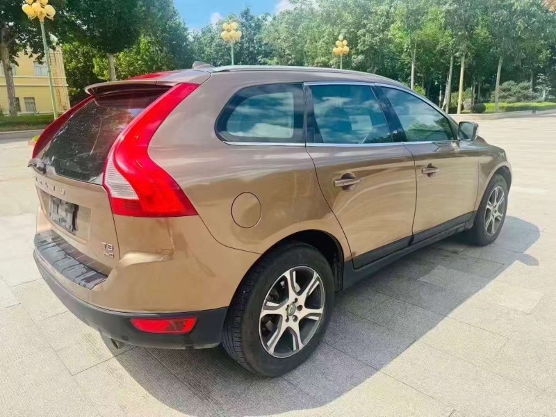 济宁12年沃尔沃XC608