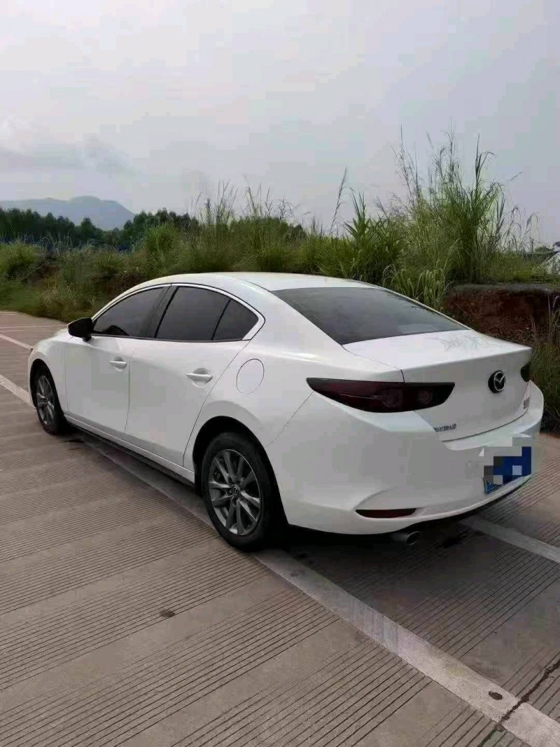 貴港21年馬自達昂克賽拉8