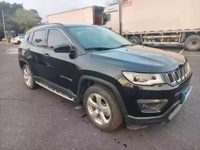 贵港17年Jeep指南者2