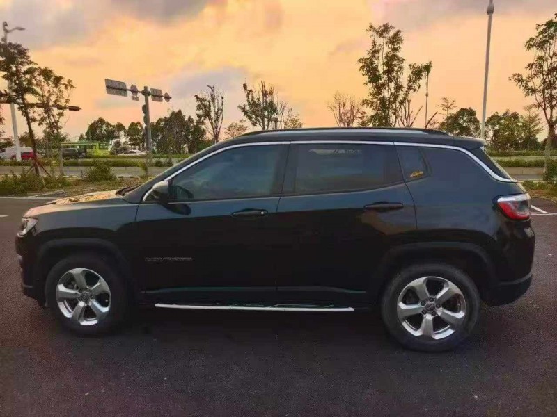 贵港17年Jeep指南者7