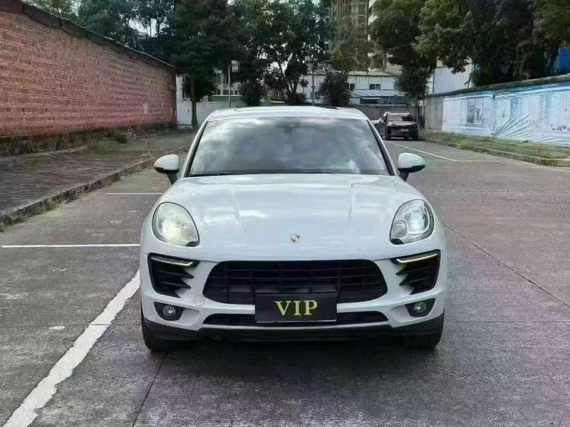 北海18年保時捷Macan1