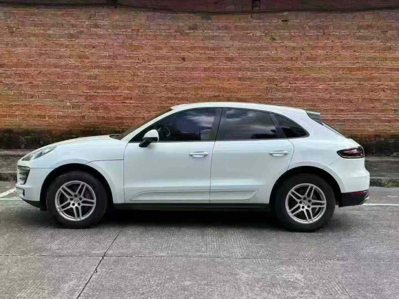 北海18年保時捷Macan5