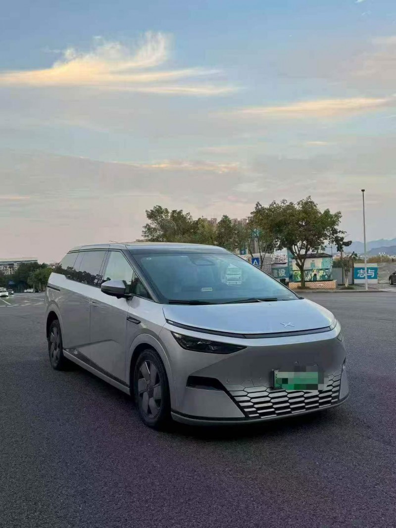 重慶24年小鵬汽車X92