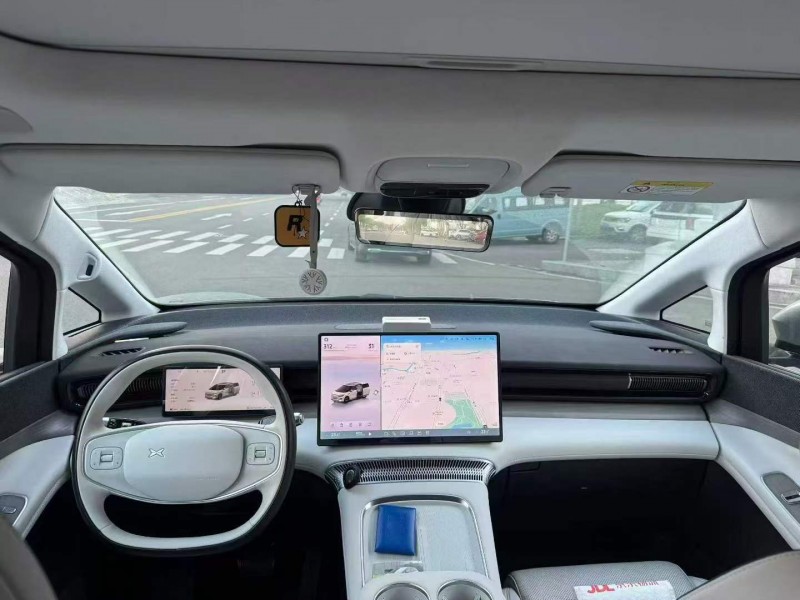 重慶24年小鵬汽車X95