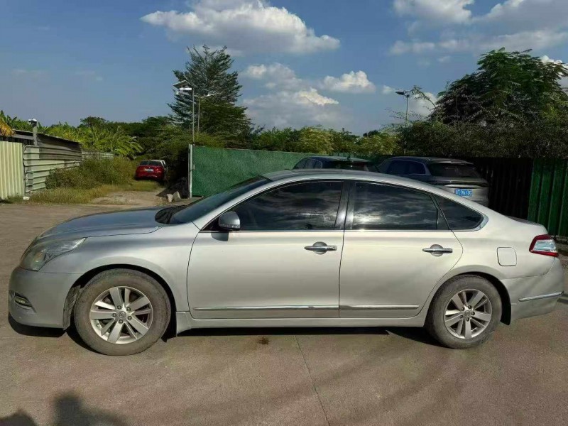東莞12年日產天籟5