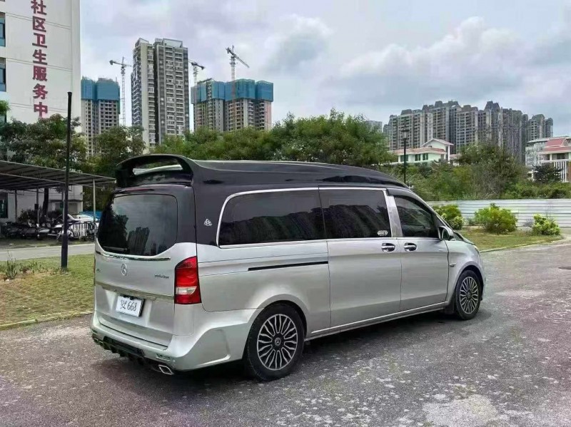 欽州20年奔馳威霆7
