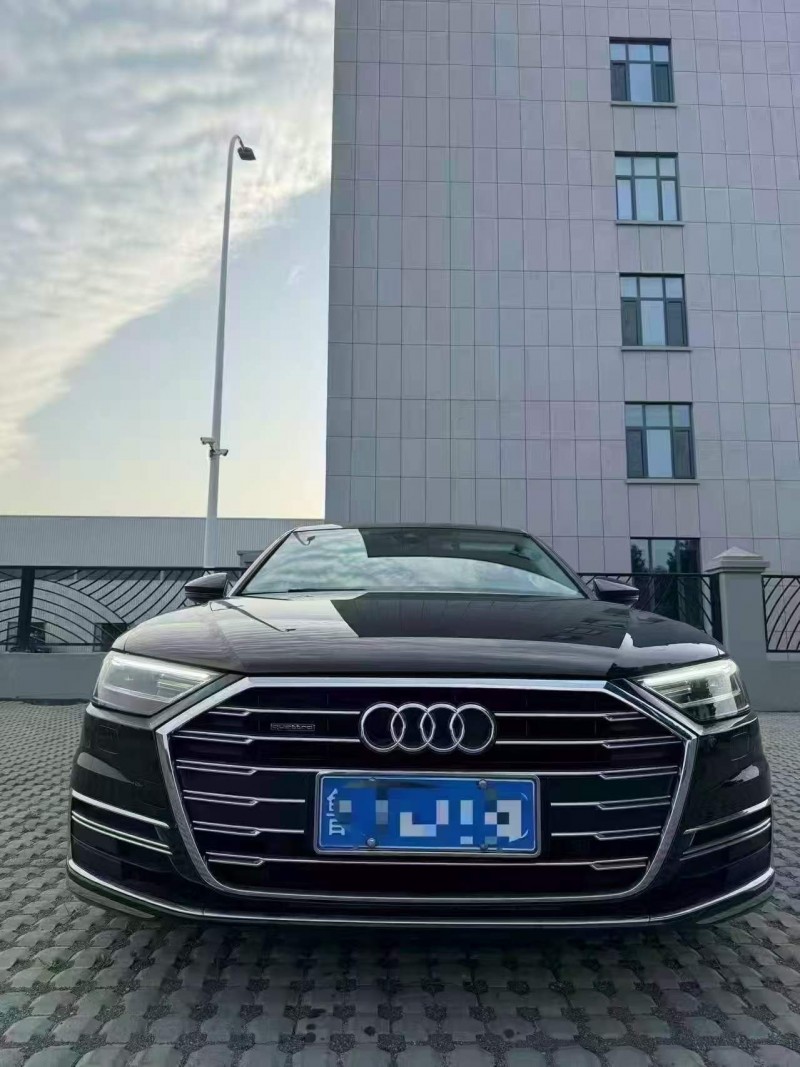 濰坊22年奧迪A8L1
