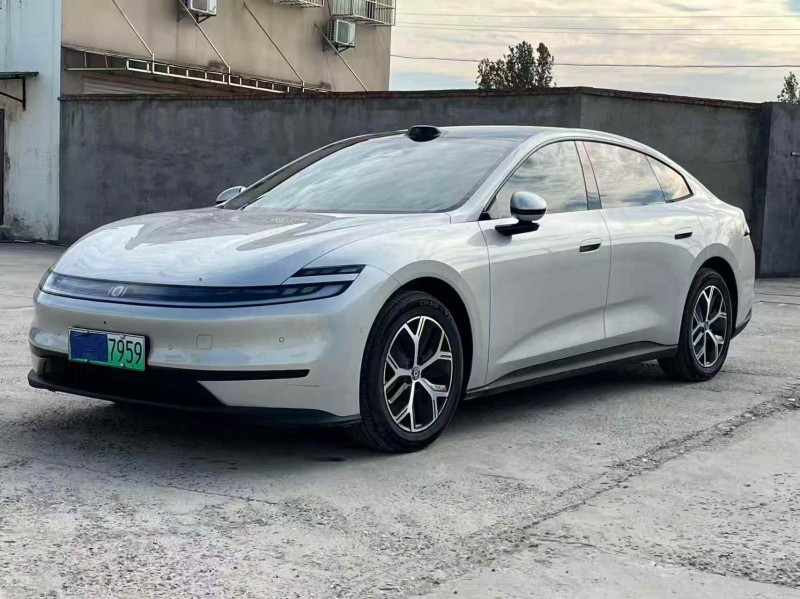 宜昌25年長安汽車啟源2