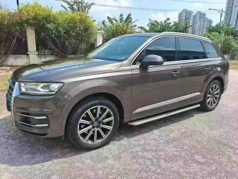 南寧16年奧迪Q73