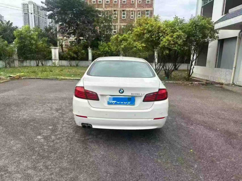 南寧13年寶馬5系9