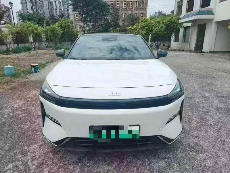 南宁24年吉利银河1