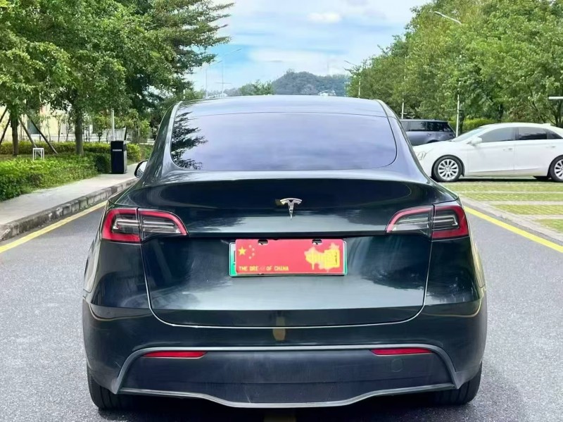 深圳23年特斯拉MODEL Y9