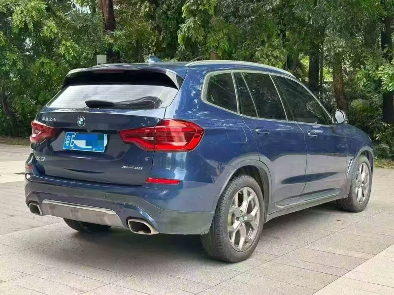 深圳21年寶馬X38