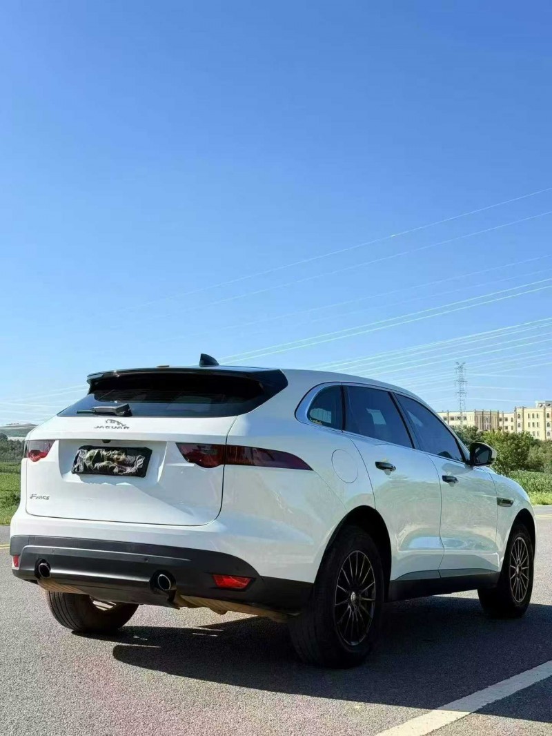 保山17年捷豹F-PACE5