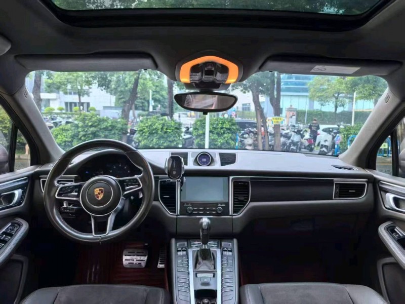 深圳17年保時捷Macan5