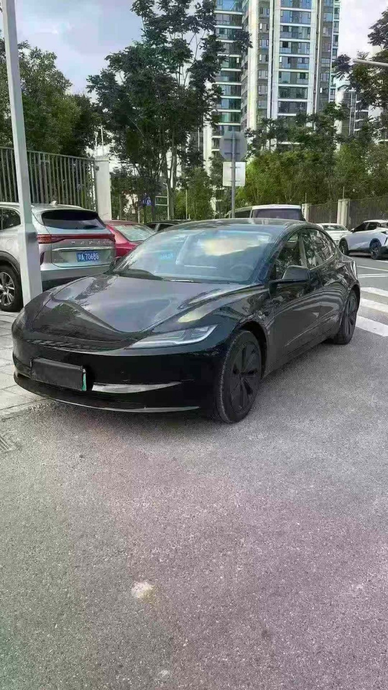 德陽26年特斯拉MODEL 32