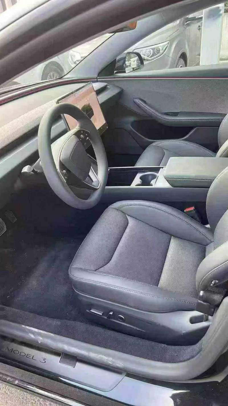 德陽26年特斯拉MODEL 34