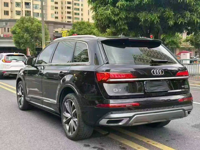 深圳23年奧迪Q77