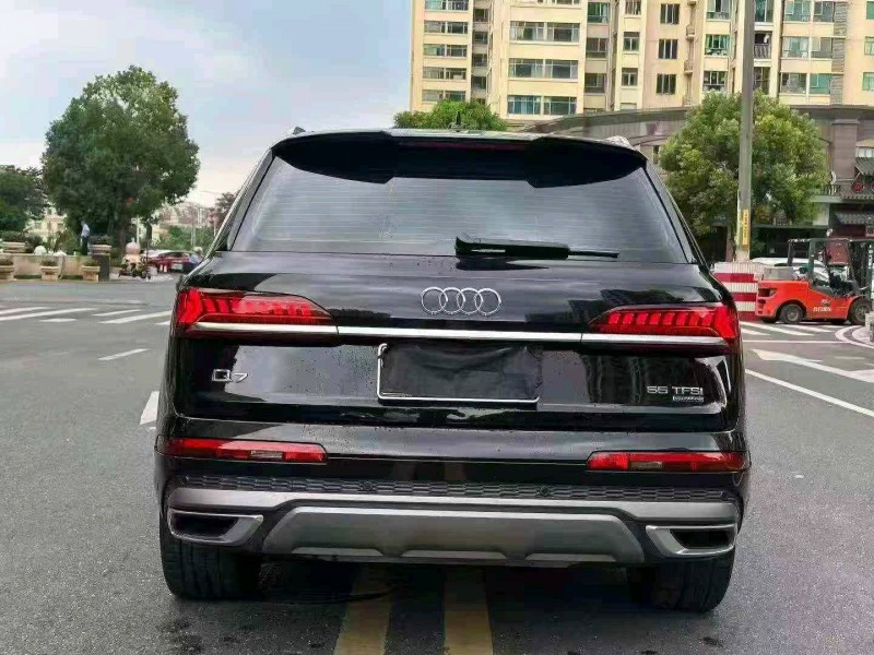 深圳23年奧迪Q78