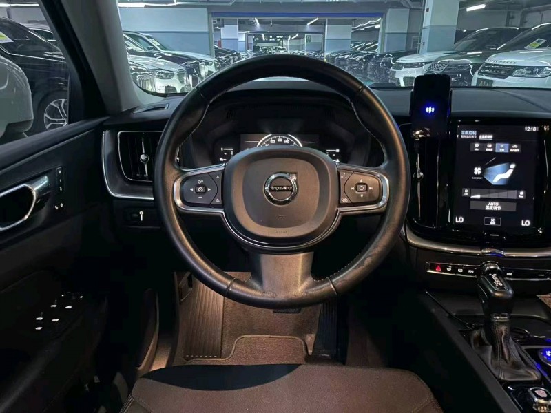 深圳19年沃尔沃XC605