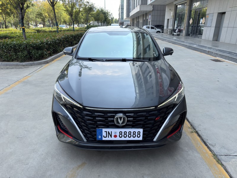 濟寧23年長安汽車逸動1