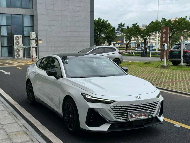 陽江25年長安汽車UNI3