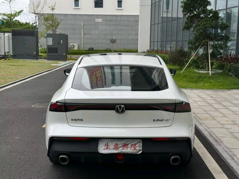 陽江25年長安汽車UNI9