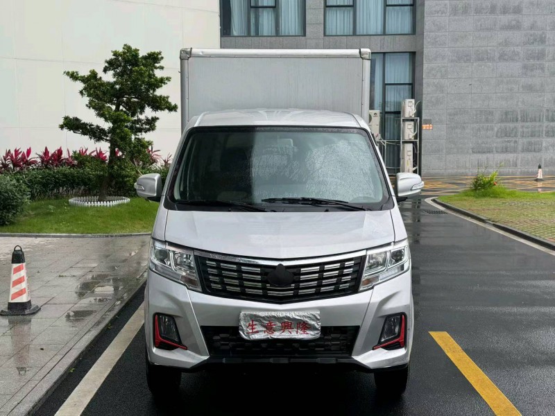 陽江25年長安汽車新豹1