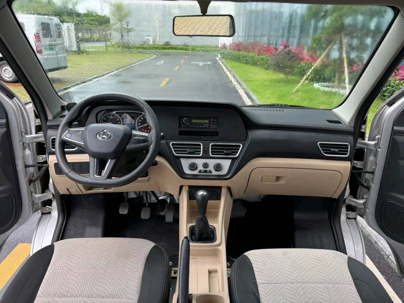 陽江25年長安汽車新豹4