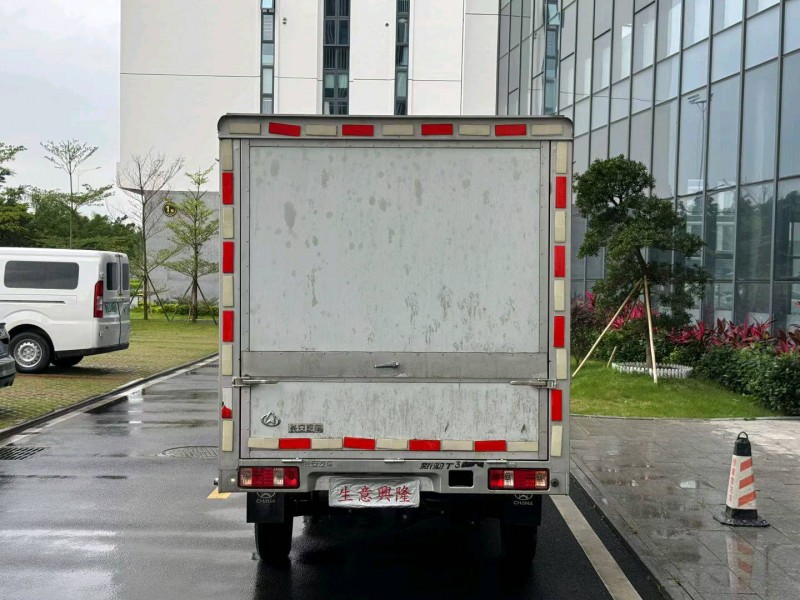 陽江25年長安汽車新豹9