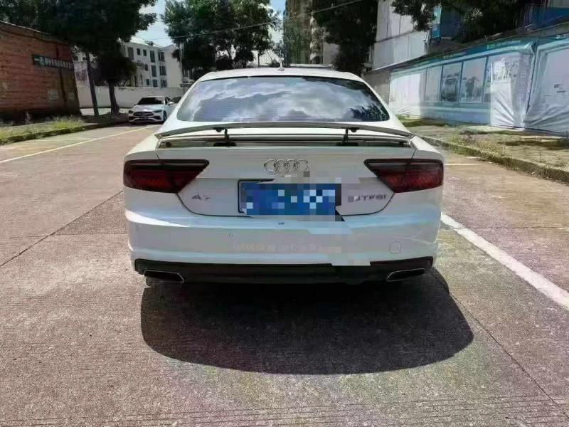 防城港16年奧迪A7L9