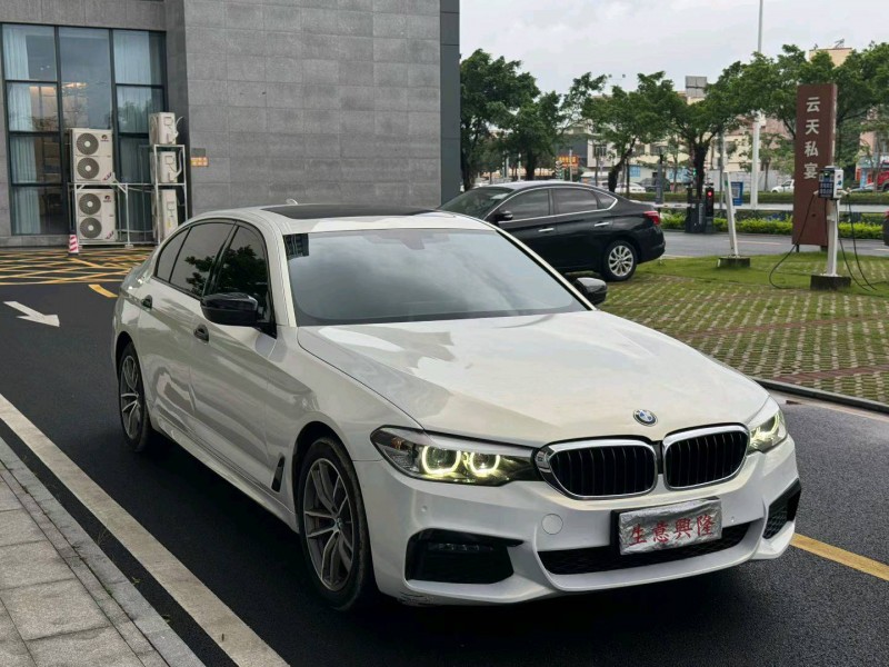 阳江18年宝马5系3