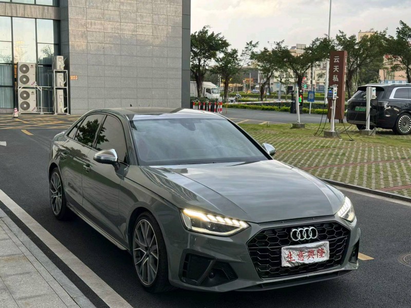 陽江21年奧迪S42